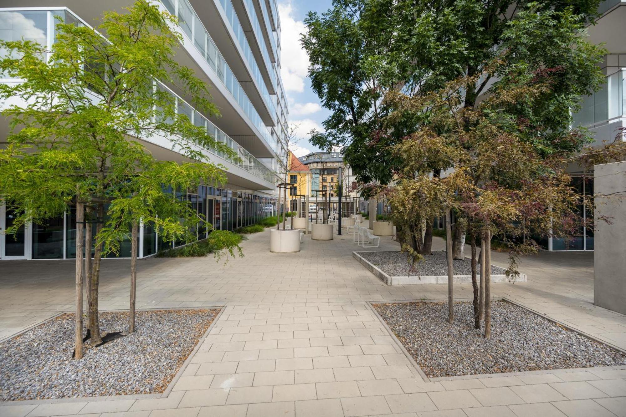 Elegant Apartment With Balcony By The Oder River In Wroclaw By Renters Prestige エクステリア 写真